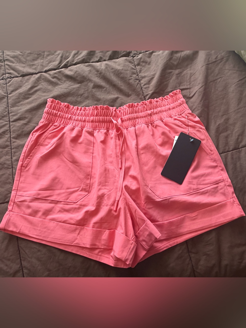 NWT size medium 90 degree reflext Women's coral  Elastic-Waist Pull-On Shorts